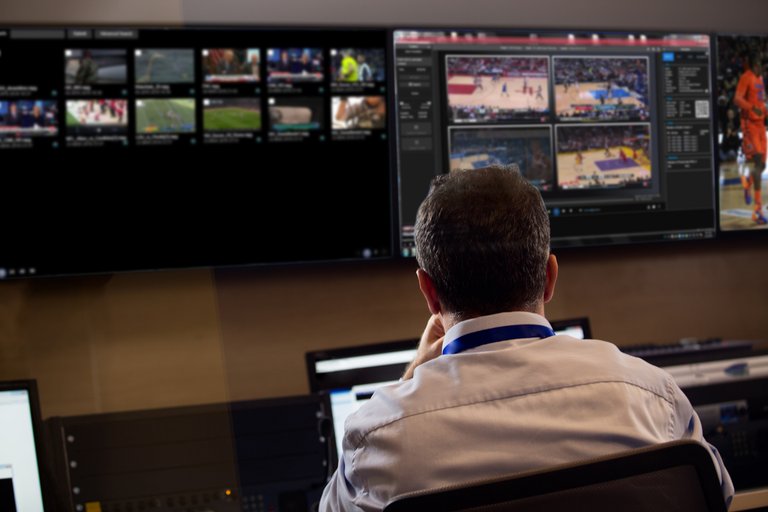 VITEC’s integrated digital signage and IPTV distribution solutions enable organisations across all markets to easily incorporate live TV and video into signage